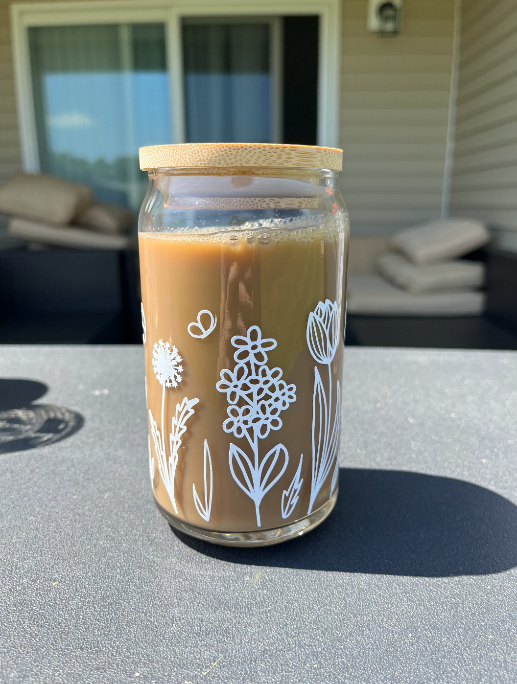 Wrapped Around Flower Beer Glass Can