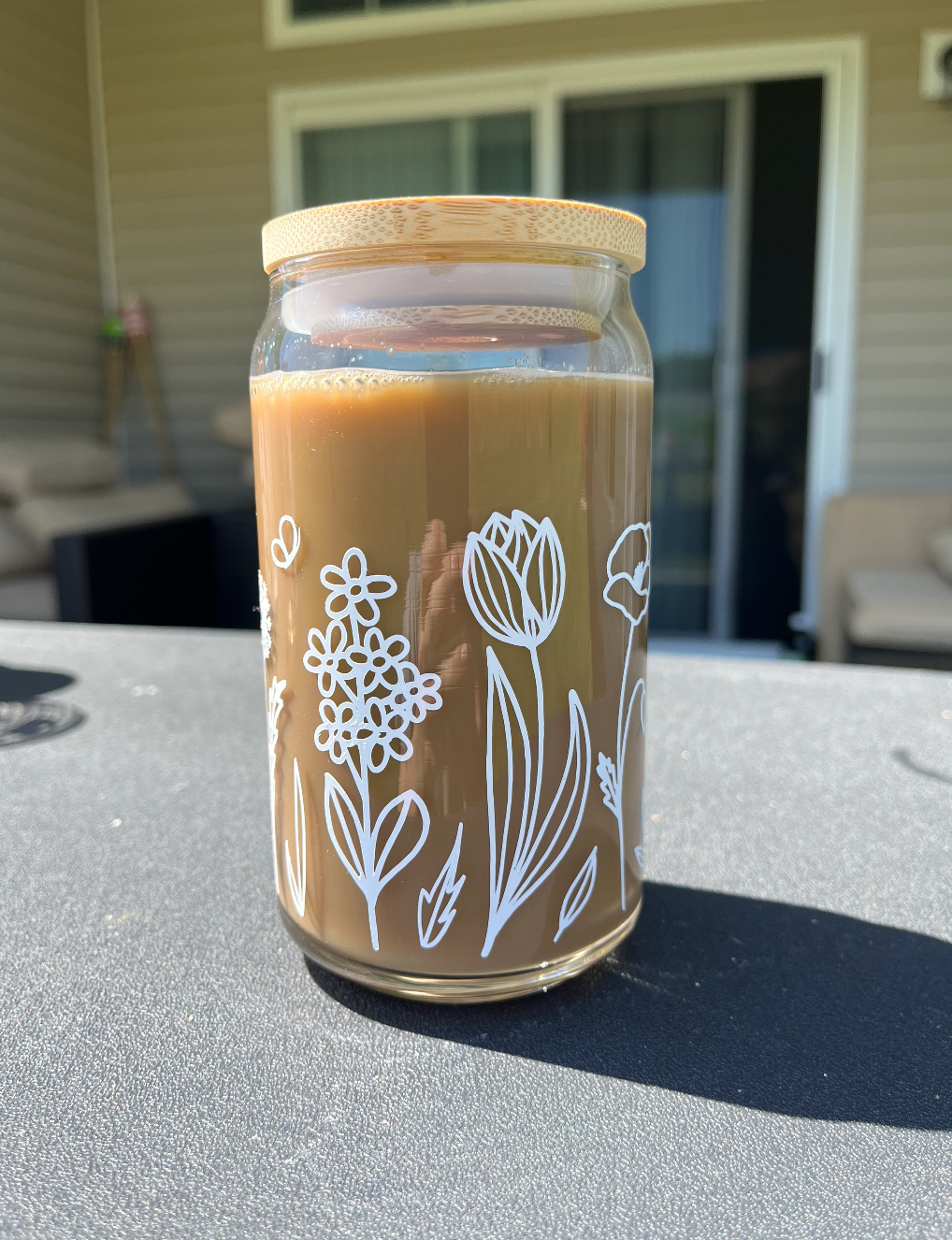 Wrapped Around Flower Beer Glass Can